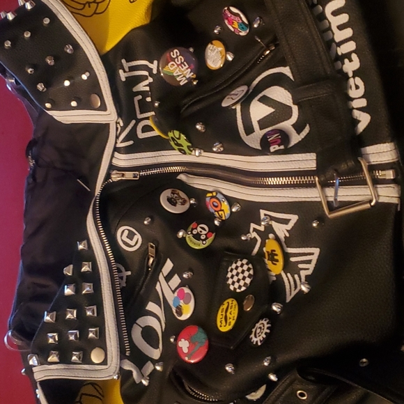 Jacket - Picture 5 of 6